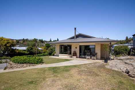 Photo of property in 2 Hart Place, Bridge Hill, Alexandra, 9320