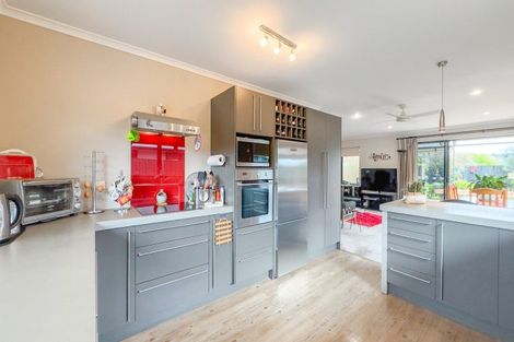 Photo of property in 10 Merrimana Drive, Thames, 3500