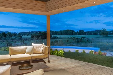 Photo of property in 148 Monument Road, Clevedon, 2582