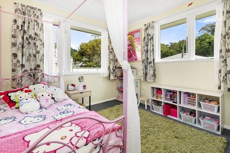 Photo of property in 188 Sievers Grove, Cannons Creek, Porirua, 5024