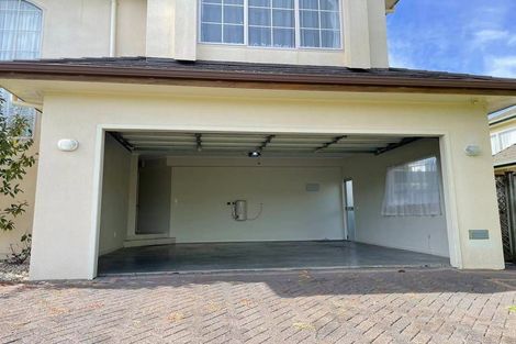Photo of property in 28 Santa Ana Drive, Dannemora, Auckland, 2016