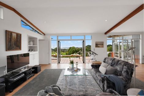 Photo of property in 15 Tudor Park Drive, Whitford, Howick, 2571