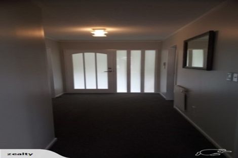 Photo of property in 5a Robert Street, Newlands, Wellington, 6037