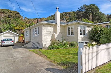 Photo of property in 101 Wellington Road, Wainuiomata, Lower Hutt, 5014