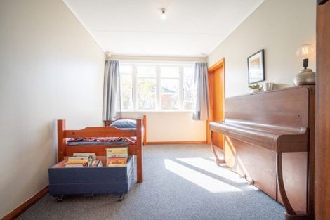 Photo of property in 24 Leicester Street, Terrace End, Palmerston North, 4410