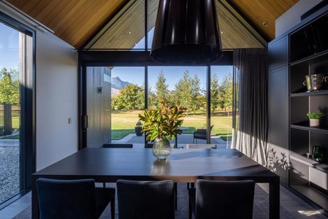 Photo of property in 3/130 Domain Road, Speargrass Flat, Queenstown, 9371