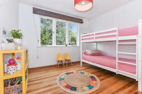 Photo of property in 8 Hoskins Avenue, Hillsborough, Auckland, 1042