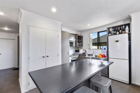 Photo of property in 53 Cityview Place, Massey, Auckland, 0614