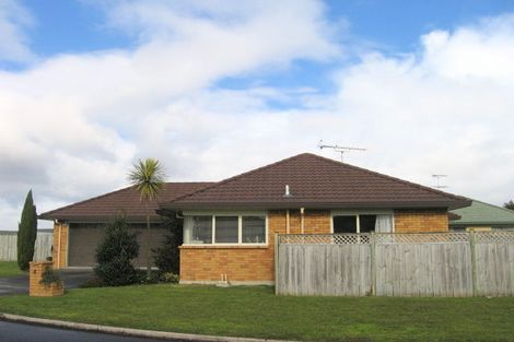 Photo of property in 4 Kalgan Place, Burswood, Auckland, 2013