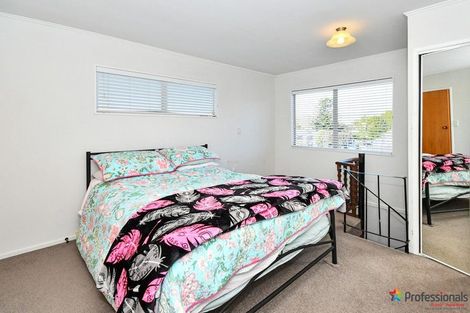 Photo of property in 35 Eden Street, Mangere East, Auckland, 2024