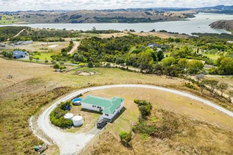 Photo of property in 143 Rangiora Road, Kaiwaka, 0573