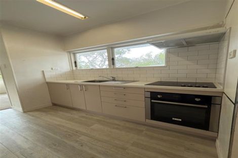 Photo of property in 208 Godley Road, Titirangi, Auckland, 0604