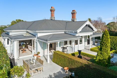 Photo of property in 290 Jervois Road, Herne Bay, Auckland, 1011