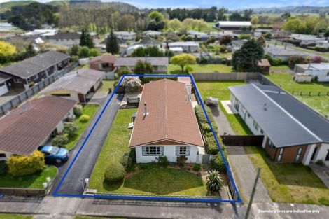Photo of property in 8 Cambridge Street, Pahiatua, 4910