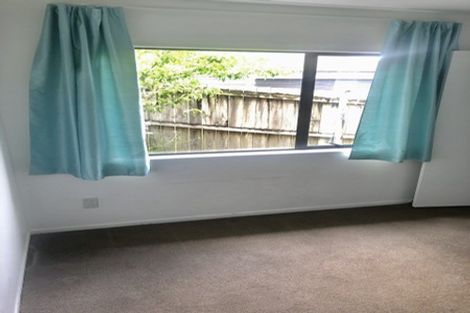 Photo of property in 21a Cityview Place, Massey, Auckland, 0614
