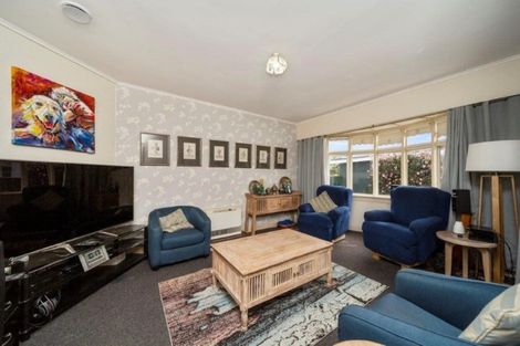 Photo of property in 13 Collins Street, Hawera, 4610