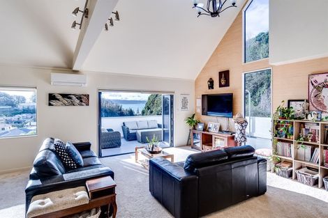 Photo of property in 13 Amner Place, Bluff Hill, Napier, 4110