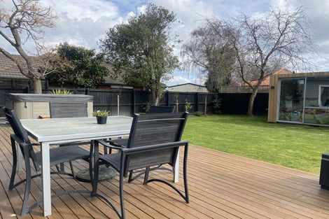 Photo of property in 55 North Parade, Richmond, Christchurch, 8013