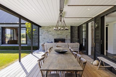 Photo of property in 11 Dalgleish Lane, Arrowtown, Queenstown, 9371