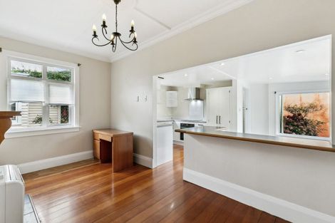 Photo of property in 33 Collingwood Street, Waterloo, Lower Hutt, 5011