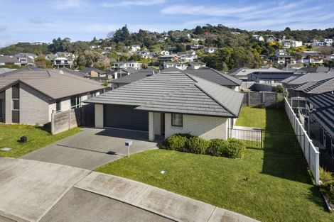 Photo of property in 16 Tradewinds Drive, Whitby, Porirua, 5024