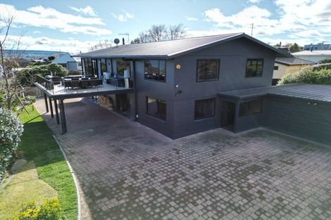 Photo of property in 1 Norfolk Road, Waipahihi, Taupo, 3330