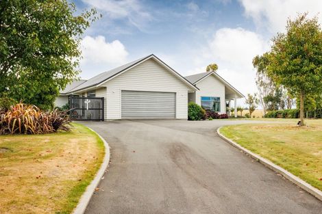 Photo of property in 20 Loveston Lane, Kelvin Grove, Palmerston North, 4470