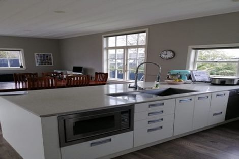 Photo of property in 13 Huapai Street, Onehunga, Auckland, 1061