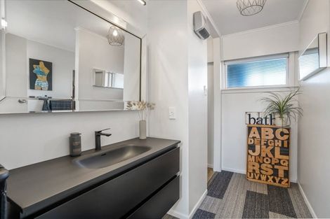 Photo of property in 34 Clyde Street, Winton, 9720