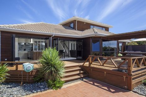Photo of property in 263 Manly Street, Paraparaumu Beach, Paraparaumu, 5032