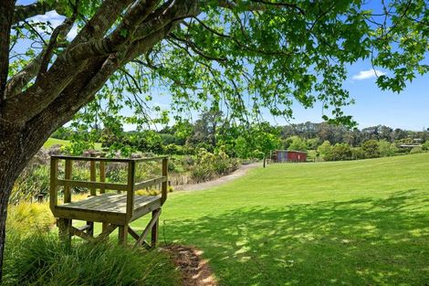 Photo of property in 62 Foster Road, Kumeu, 0891