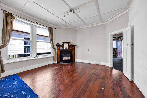 Photo of property in 103 Argyle Street, Hawera, 4610