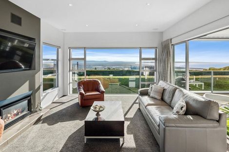 Photo of property in 241 Mount Pleasant Road, Mount Pleasant, Christchurch, 8081