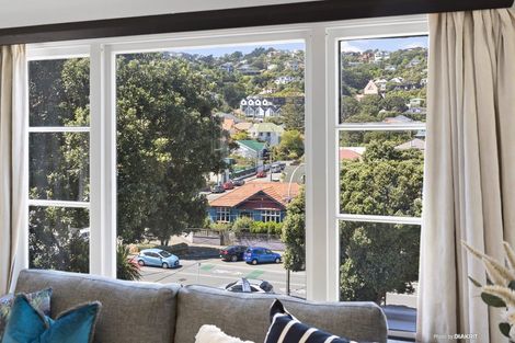 Photo of property in 122 The Parade, Island Bay, Wellington, 6023