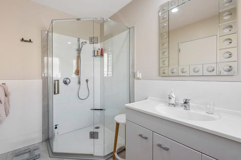 Photo of property in 8 Leanne Way, Waikanae Beach, Waikanae, 5036