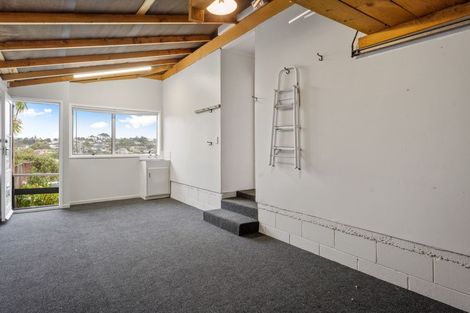 Photo of property in 1/12 Hollyhock Place, Browns Bay, Auckland, 0630