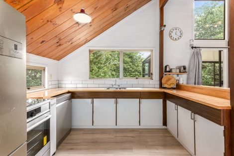 Photo of property in 1142 Moonshine Road, Judgeford, Porirua, 5381