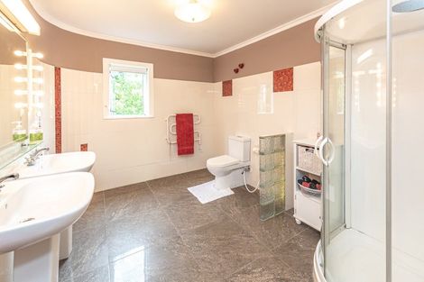 Photo of property in 12 Rawhiti Place, Saint Johns Hill, Whanganui, 4501