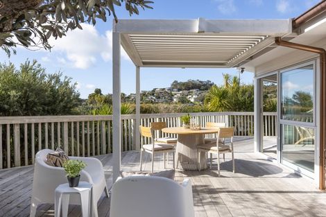 Photo of property in 70 Bay Vista Drive, Red Beach, 0932