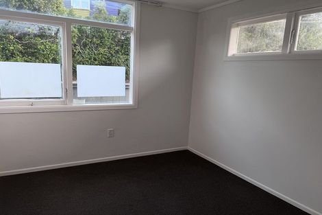 Photo of property in 38 Black Rock Road, Newlands, Wellington, 6037