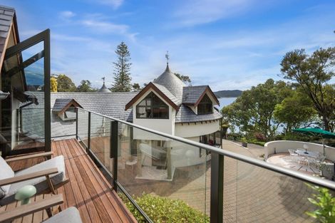 Photo of property in 16 James Clendon Place, Okiato, Russell, 0272