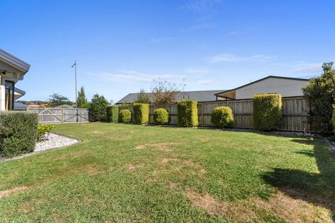 Photo of property in 9 Farnborough Drive, Nawton, Hamilton, 3200