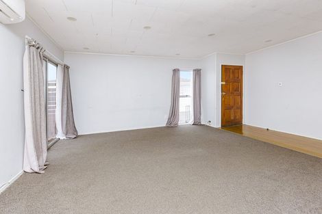 Photo of property in 2/26 Navigator Place, Papatoetoe, Auckland, 2025