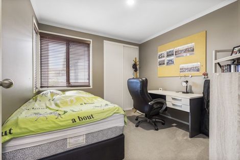 Photo of property in 15 Parkwood Place, Huntington, Hamilton, 3210