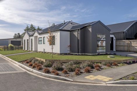 Photo of property in 2 Coe Street, Halswell, Christchurch, 8025