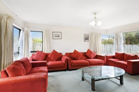 Photo of property in 14 Waimarino Road, Weymouth, Auckland, 2103