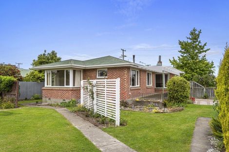 Photo of property in 15 Courage Road, Amberley, 7410