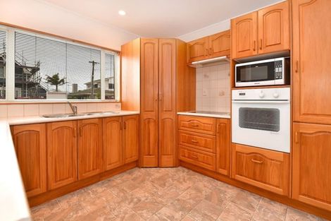 Photo of property in 10a Alice Avenue, Orewa, 0931