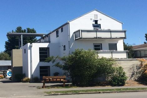 Photo of property in 2/71 Springfield Road, St Albans, Christchurch, 8014