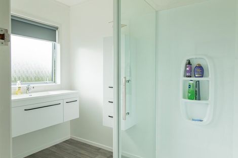 Photo of property in 51 Brougham Street, Westport, 7825